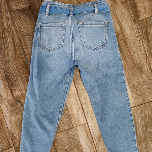 High-rise girl Jeans - Picture 2 of 3